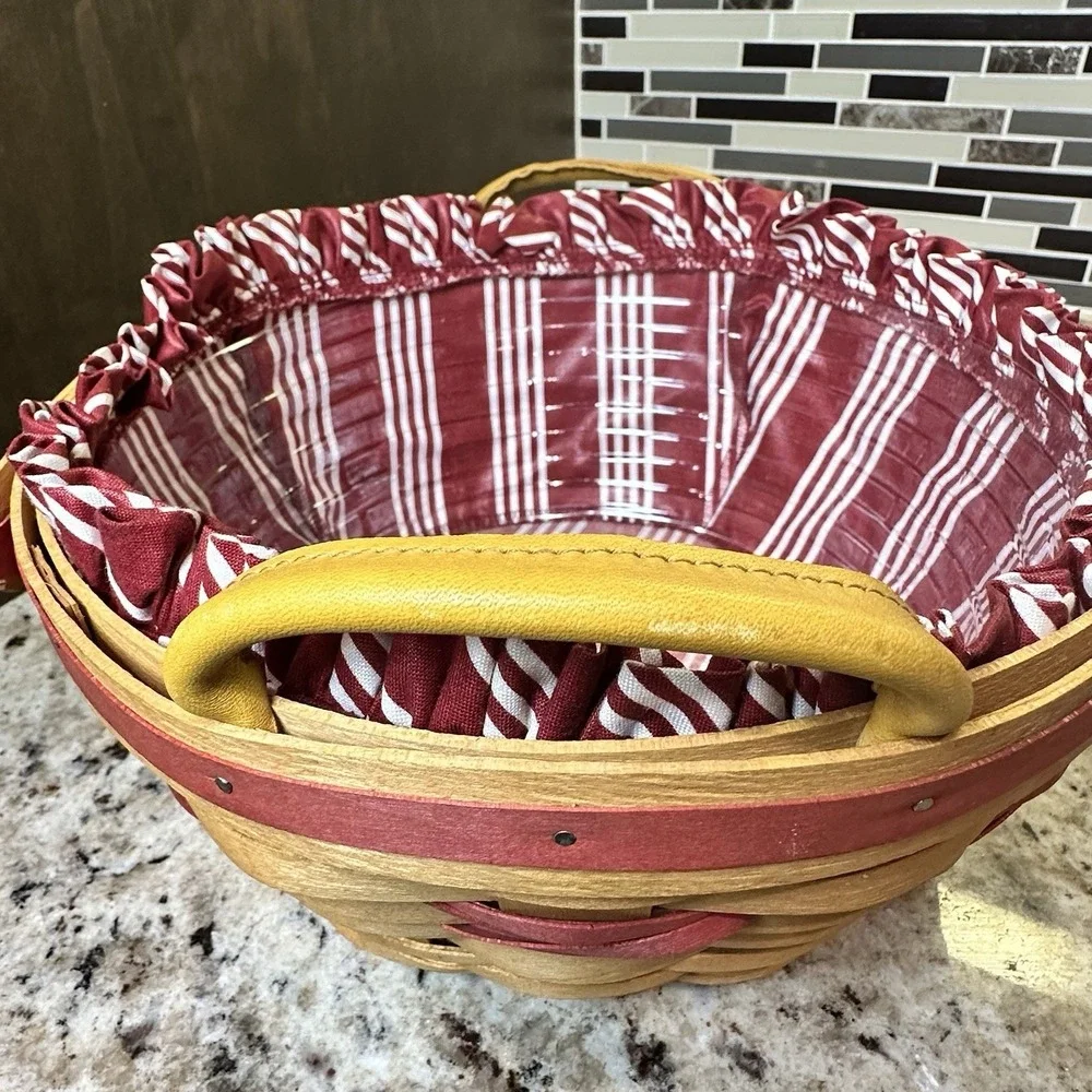 Longaberger Christmas Collection 1999 Edition Popcorn Basket Liner Protector Red